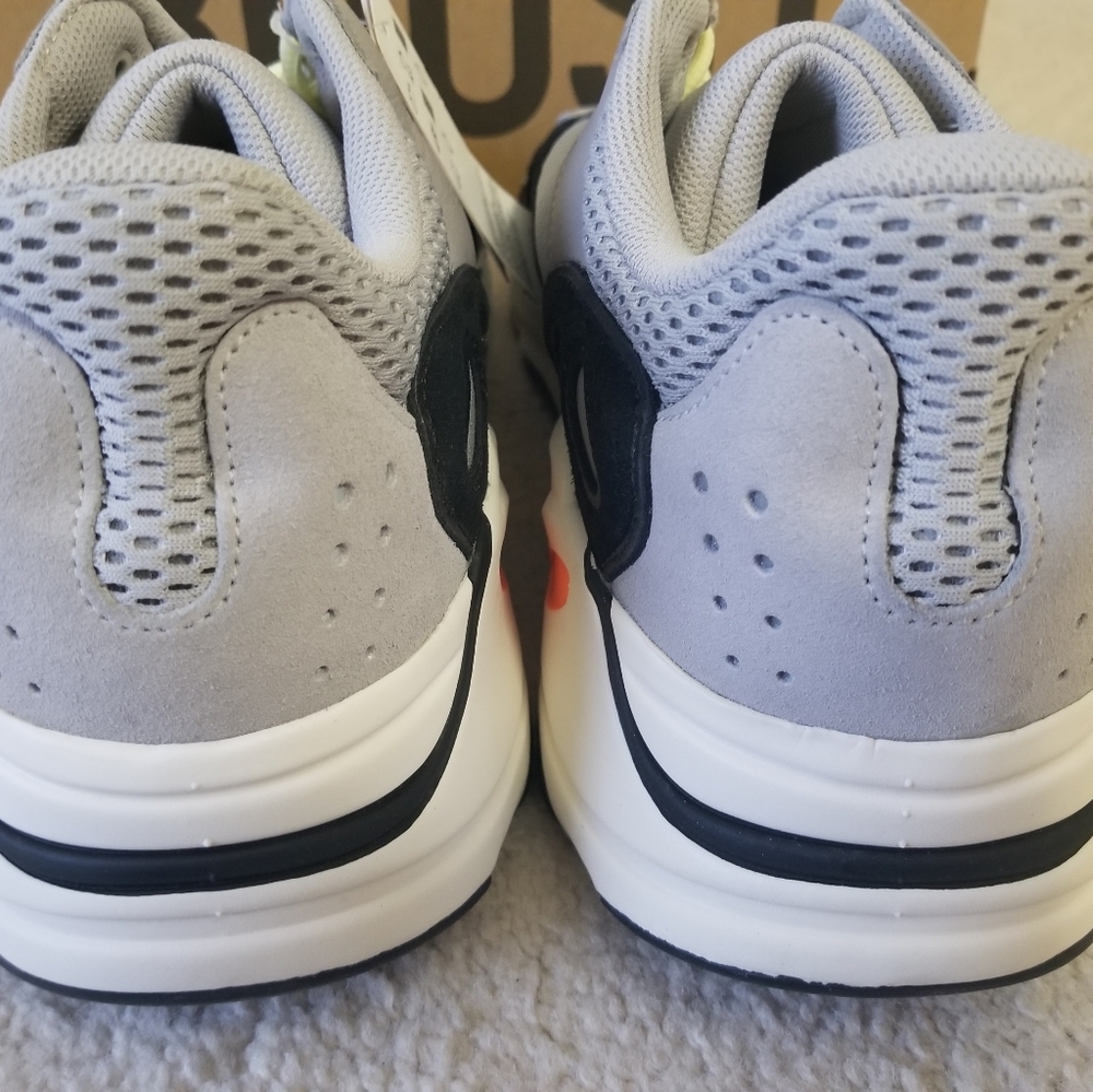 ADIDAS YEEZY BOOST 700 SIZE 14 GREY "WAVE RUNNER" - Picture 8 of 8